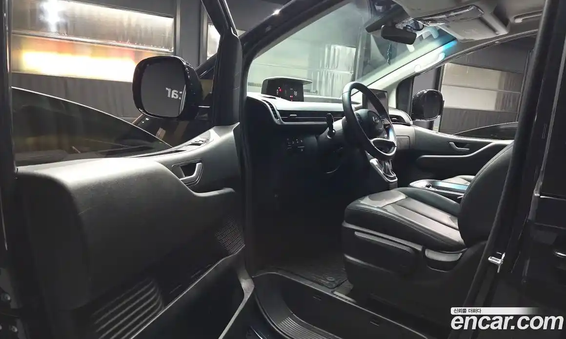 Hyundai Staria 2024 2.2 гидро, фото 10