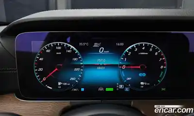 Mercedes-Benz E-Class 2021 2.0 гидро, миниатюра 11