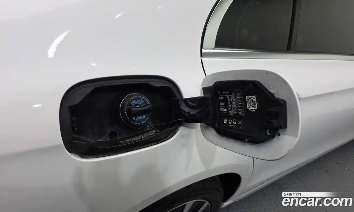 Mercedes-Benz E-Class 2021 2.0 гидро, фото 31