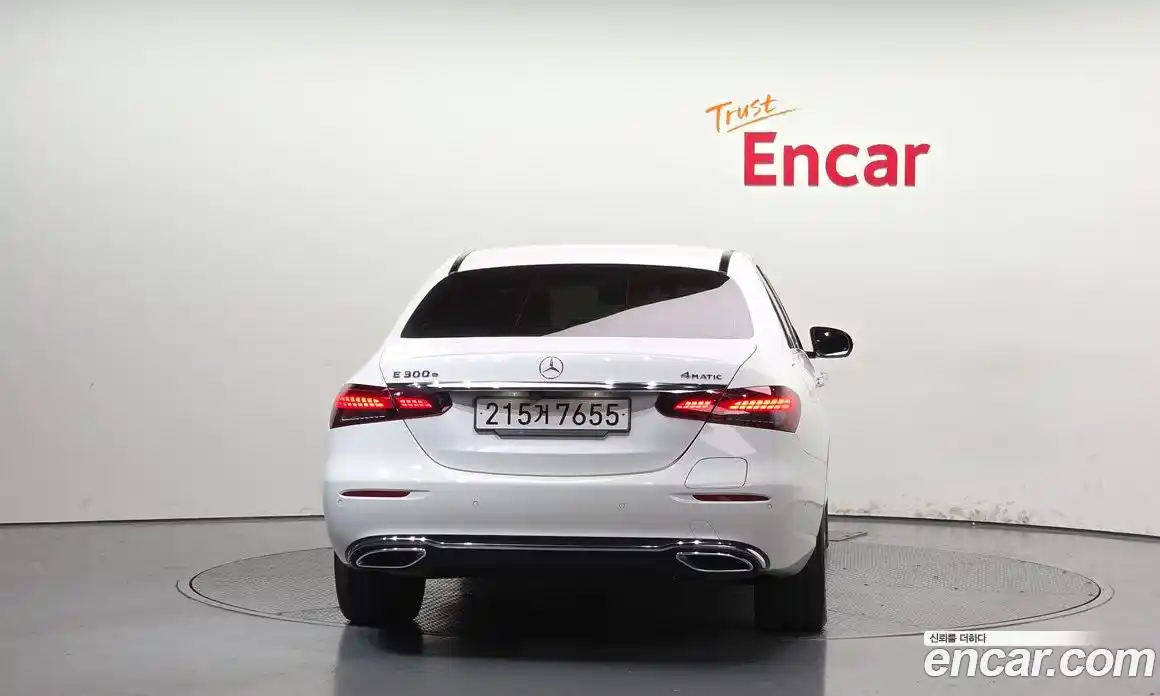Mercedes-Benz E-Class 2021 2.0 гидро, фото 4