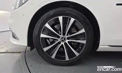 Mercedes-Benz E-Class 2021 2.0 гидро, миниатюра 5