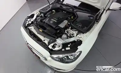 Mercedes-Benz E-Class 2021 2.0 гидро, миниатюра 6