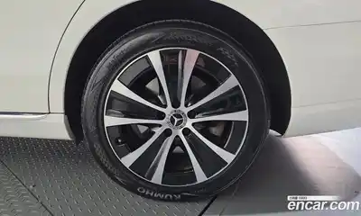 Mercedes-Benz E-Class 2021 2.0 гидро, миниатюра 7
