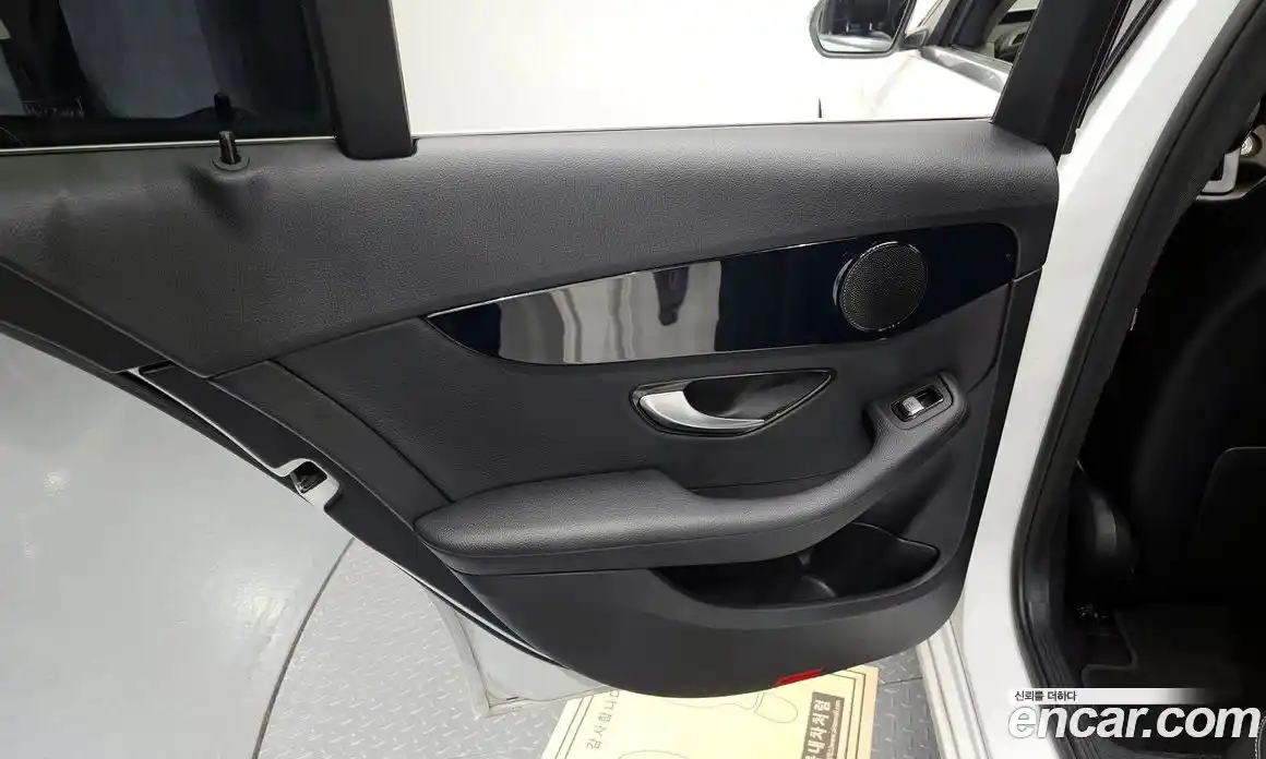 Mercedes-Benz C-Class 2020 2.0 гидро, фото 14