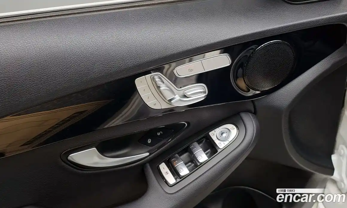 Mercedes-Benz C-Class 2020 2.0 гидро, фото 24