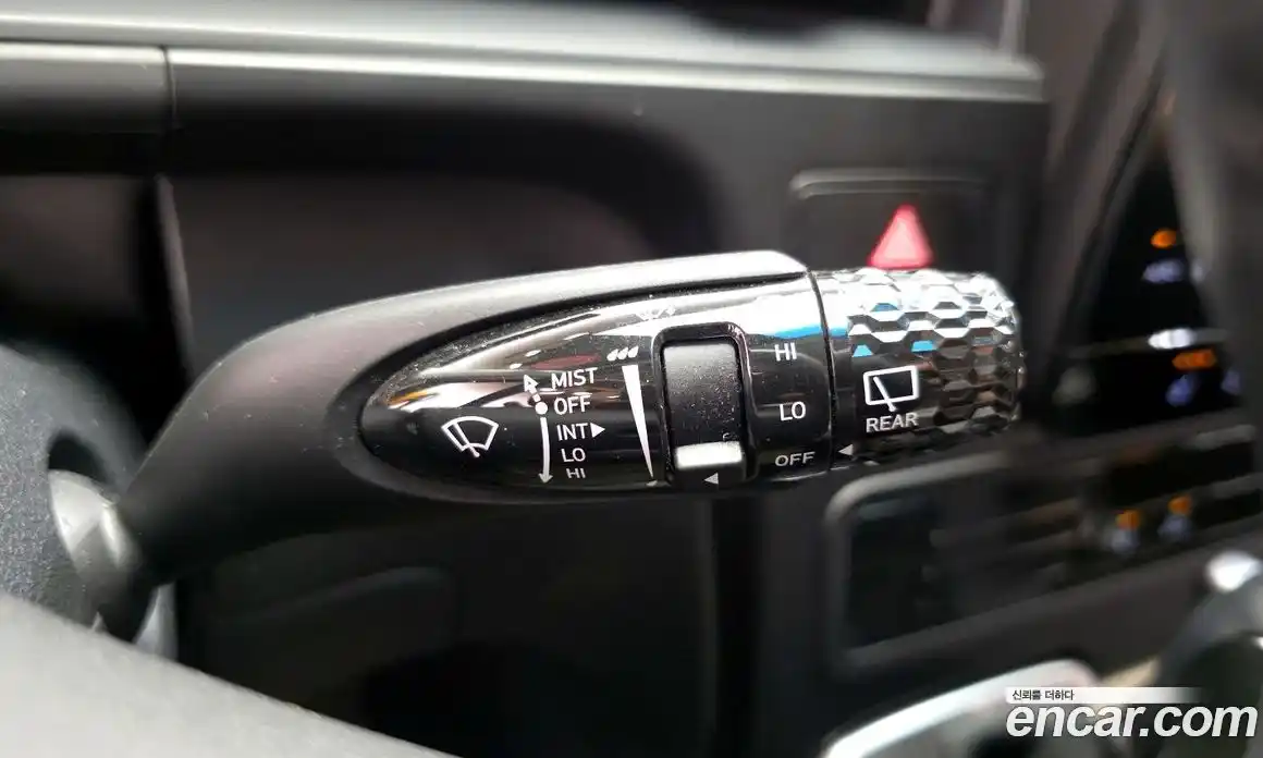 Hyundai Staria 2024 3.5 гидро, фото 31
