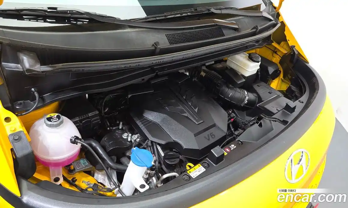 Hyundai Staria 2024 3.5 гидро, фото 6