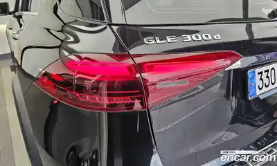 Mercedes-Benz GLE-Class 2024 2.0 гидро, миниатюра 9