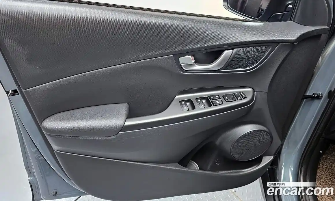 Hyundai Kona 2021 1.6 гидро, фото 14