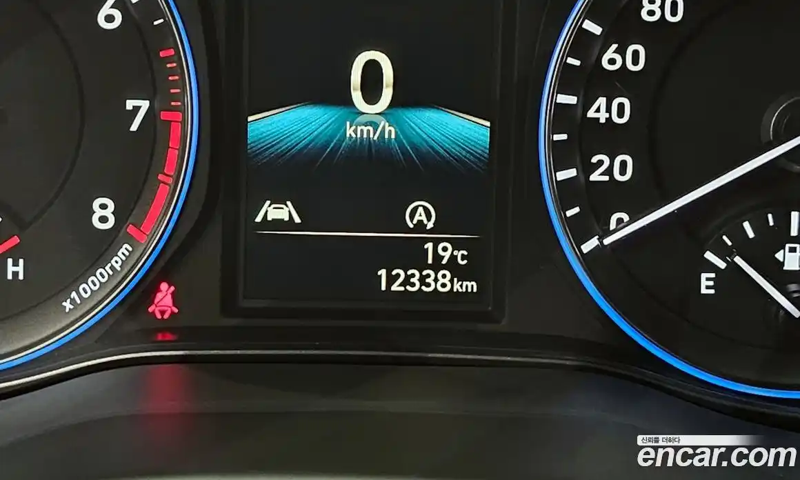 Hyundai Kona 2021 1.6 гидро, фото 32