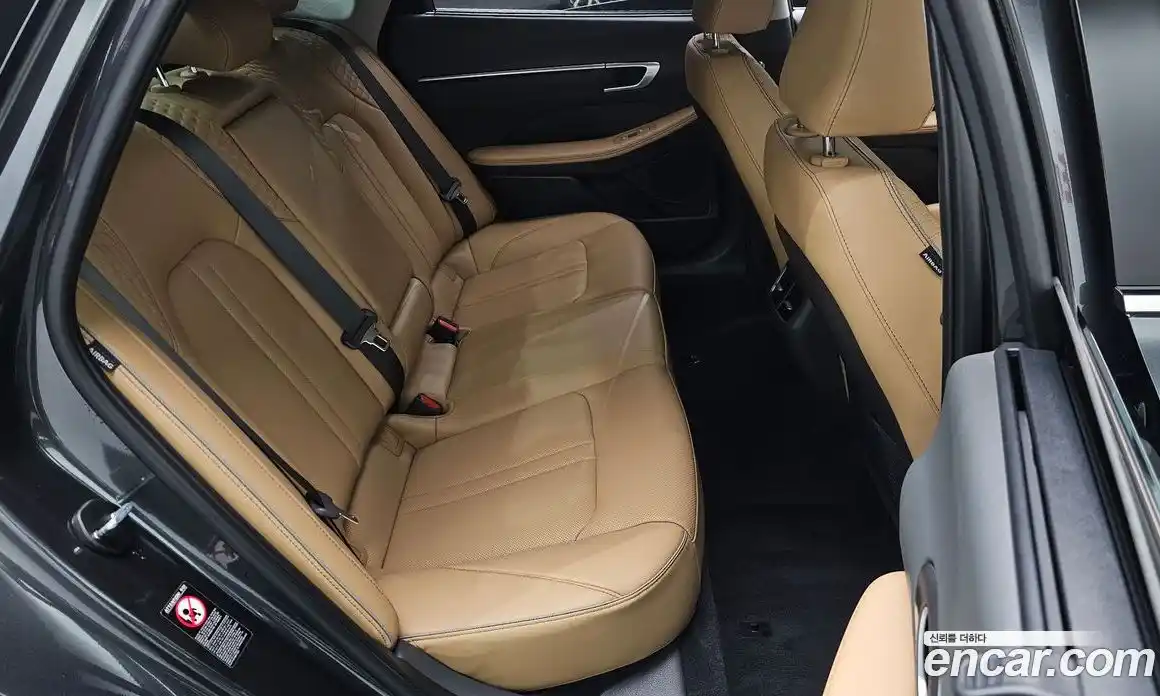 Hyundai Sonata 2021 1.6 автомат (гидро), фото 17