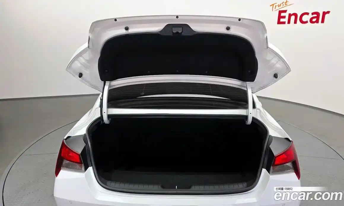 Hyundai Avante 2022 1.6 гидро, фото 20