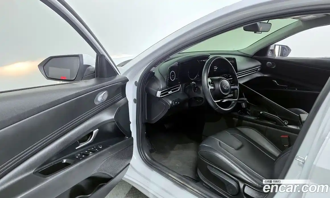 Hyundai Avante 2022 1.6 гидро, фото 10
