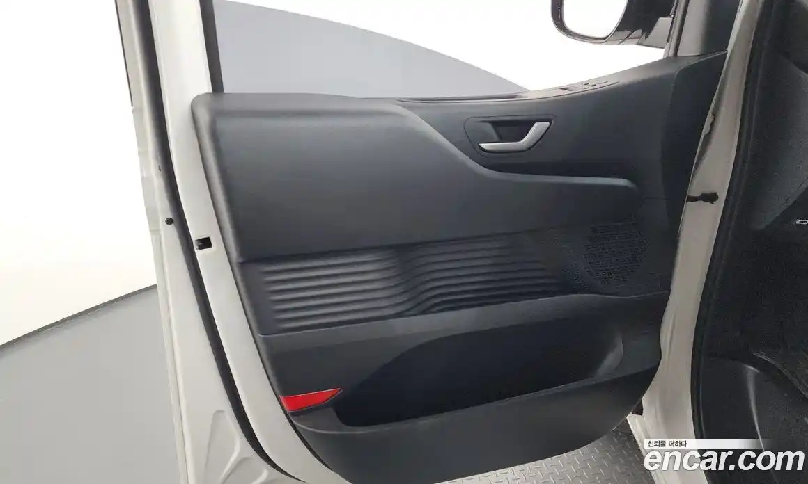 Hyundai Staria 2024 3.5 гидро, фото 14