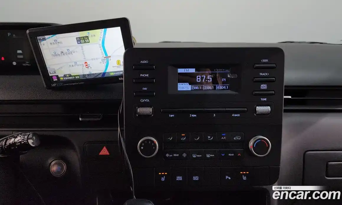 Hyundai Staria 2024 3.5 гидро, фото 31