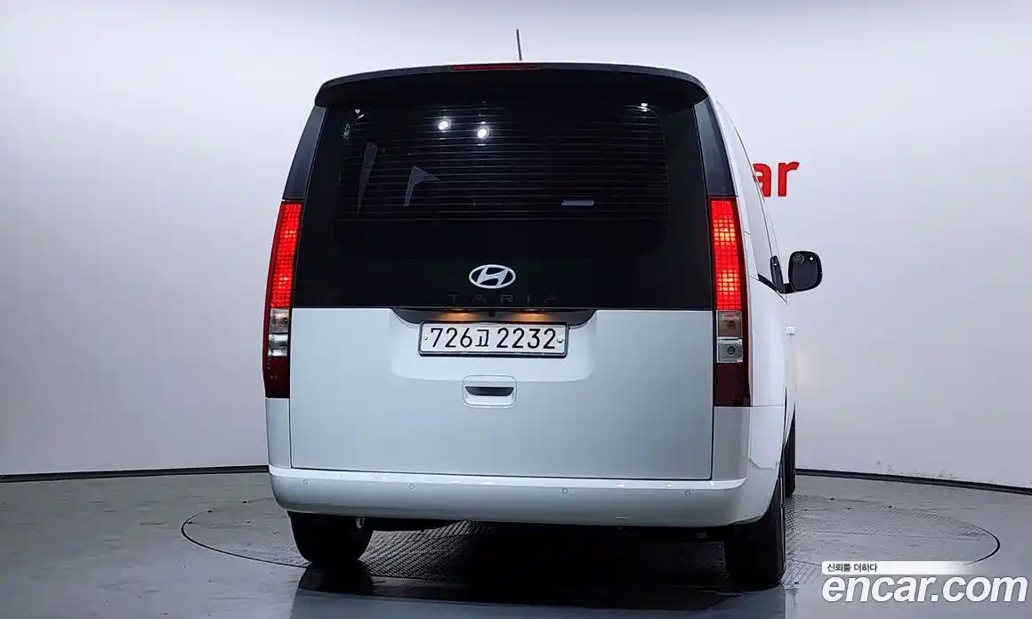 Hyundai Staria 2024 3.5 гидро, фото 4