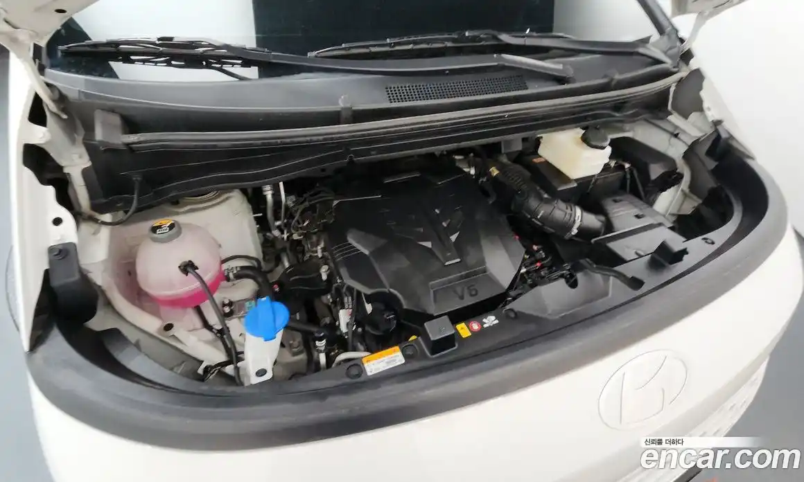 Hyundai Staria 2024 3.5 гидро, фото 6