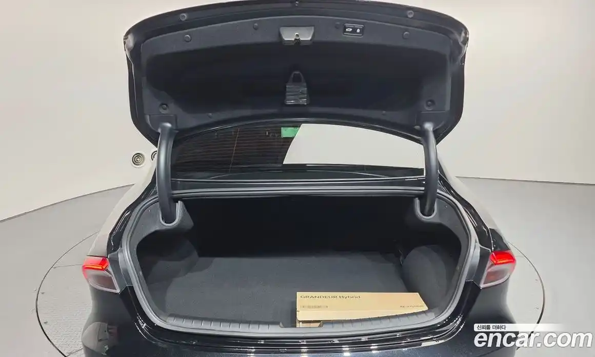 Hyundai Grandeur 2022 2.4 гидро, фото 20