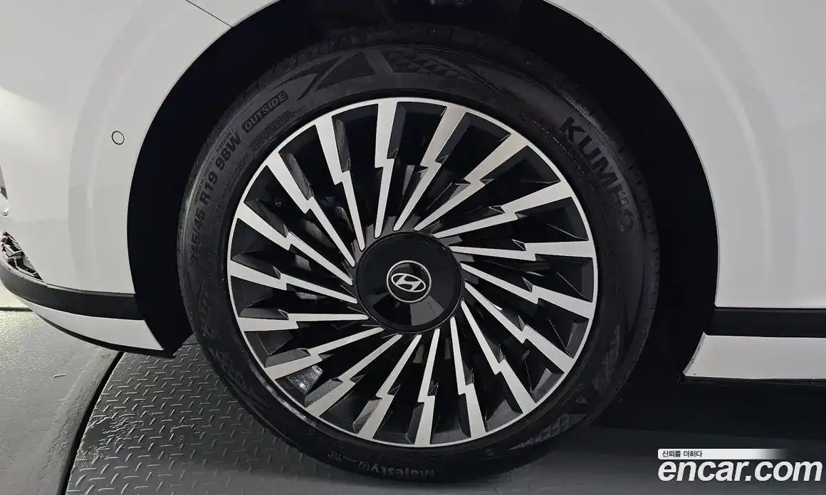 Hyundai Grandeur 2024 2.5 гидро, фото 4