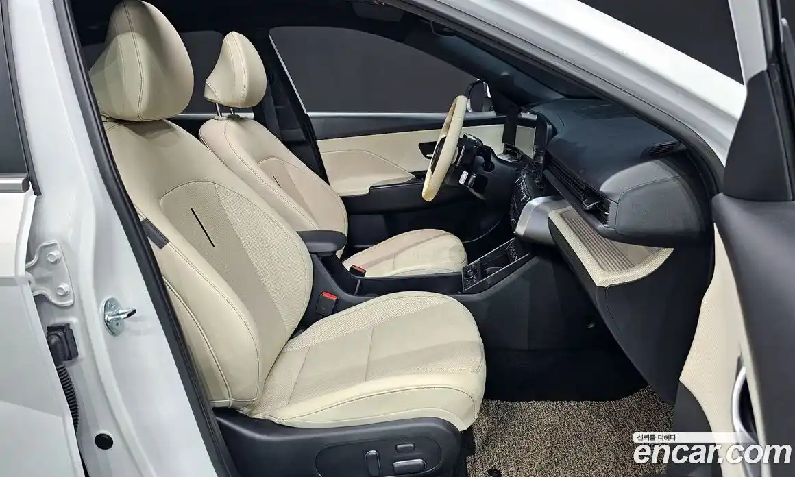 Hyundai Kona 2023 1.6 гидро, фото 18