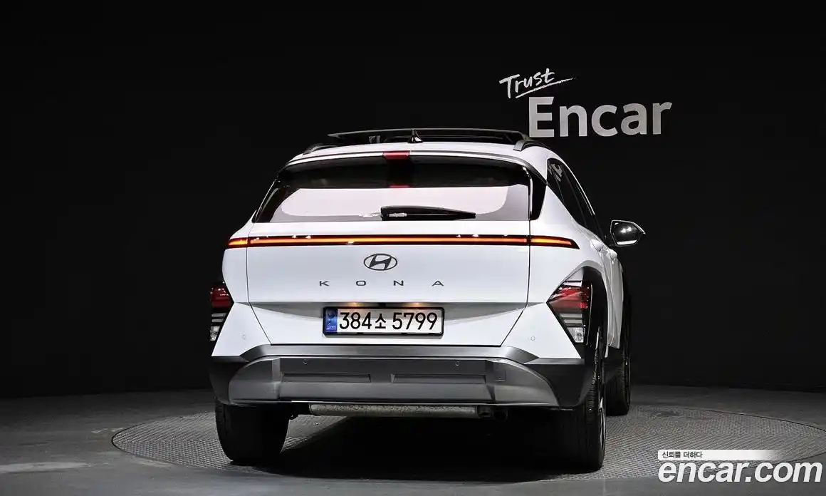 Hyundai Kona 2023 1.6 гидро, фото 4
