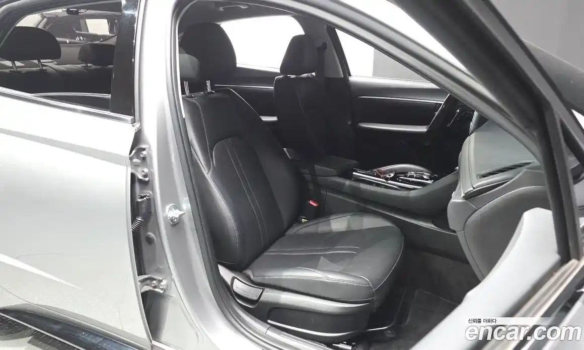 Hyundai Sonata 2021 1.6 гидро, фото 16