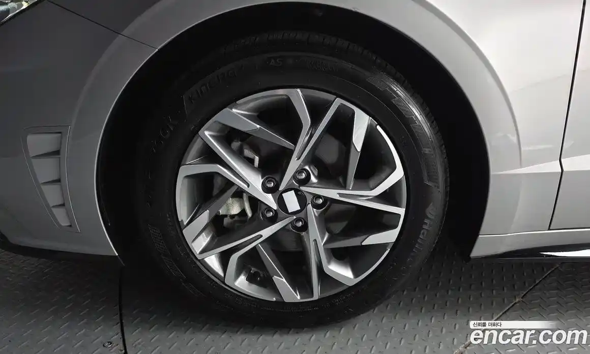 Hyundai Sonata 2021 1.6 гидро, фото 28