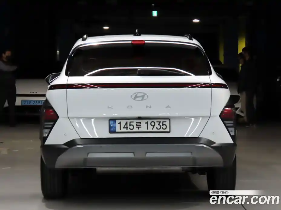 Hyundai Kona 2023 1.6 гидро, фото 4
