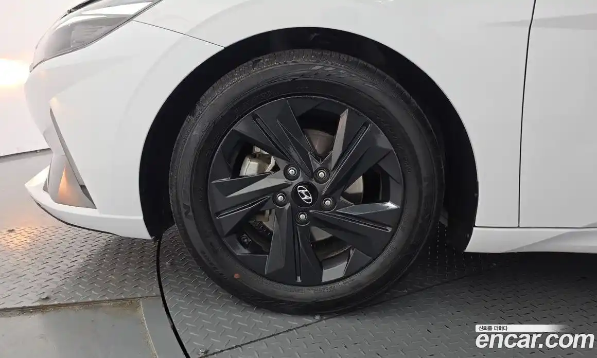 Hyundai Avante 2022 1.6 гидро, фото 5