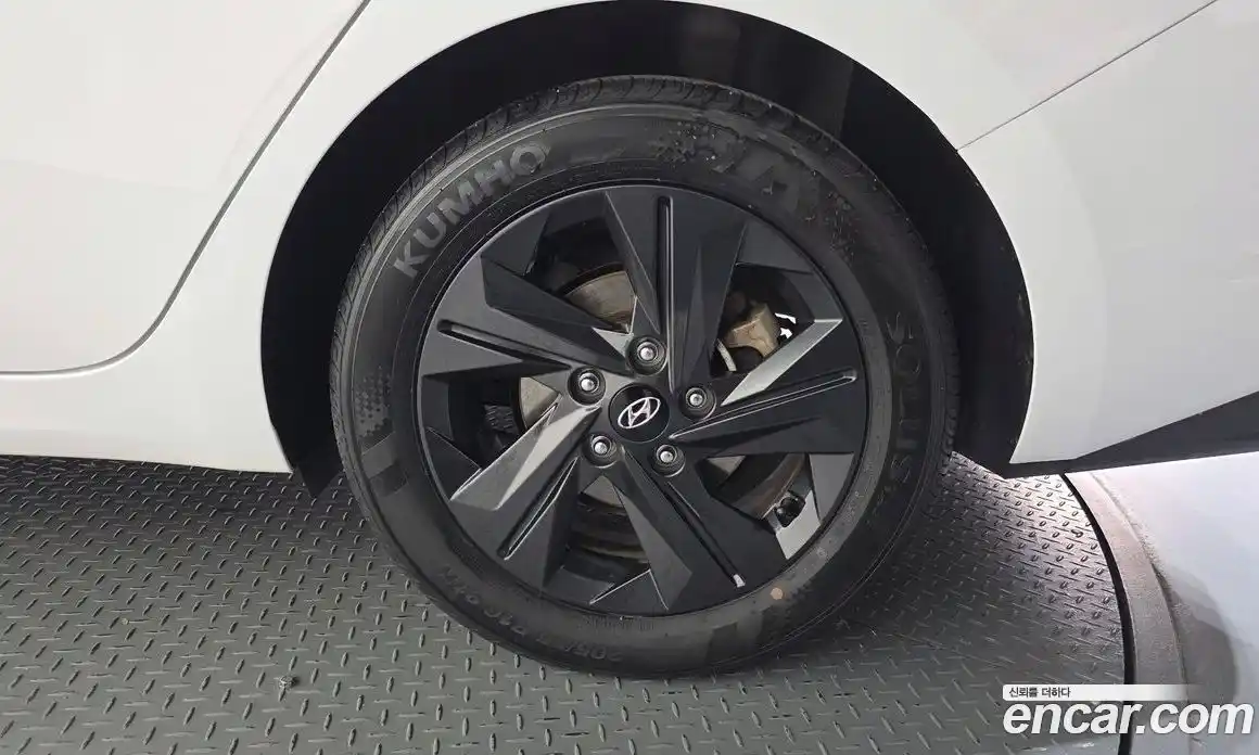 Hyundai Avante 2022 1.6 гидро, фото 7