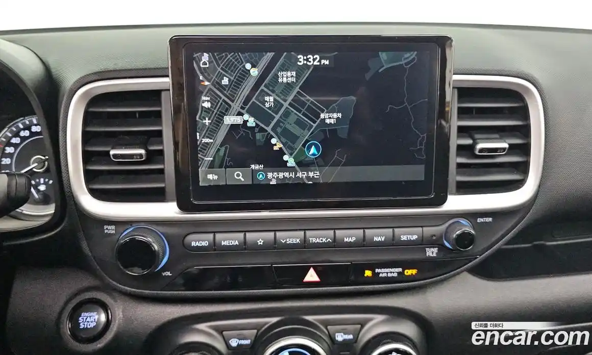 Hyundai Venue 2022 1.6 автомат (гидро), фото 20