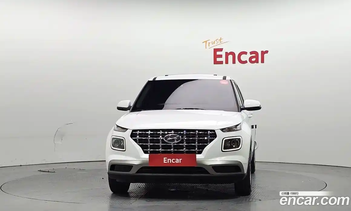 Hyundai Venue 2022 1.6 автомат (гидро), фото 3