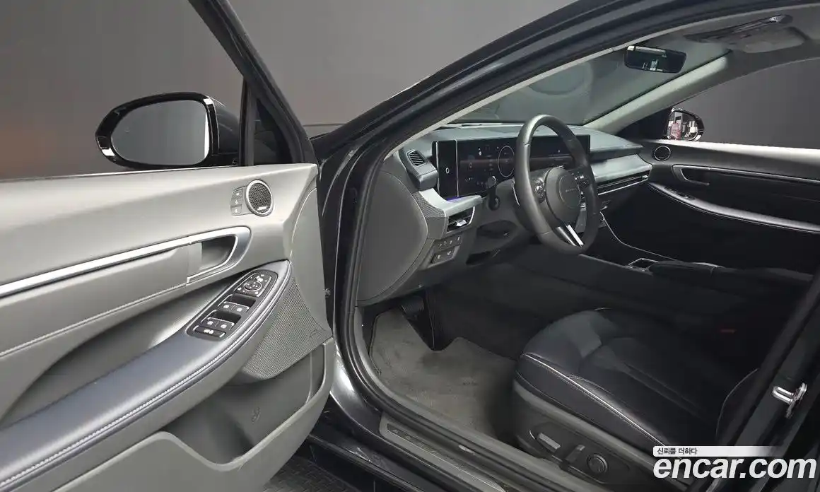 Hyundai Sonata 2024 1.6 гидро, фото 14