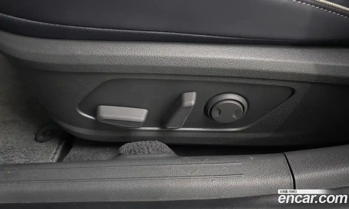 Hyundai Sonata 2024 1.6 гидро, фото 15