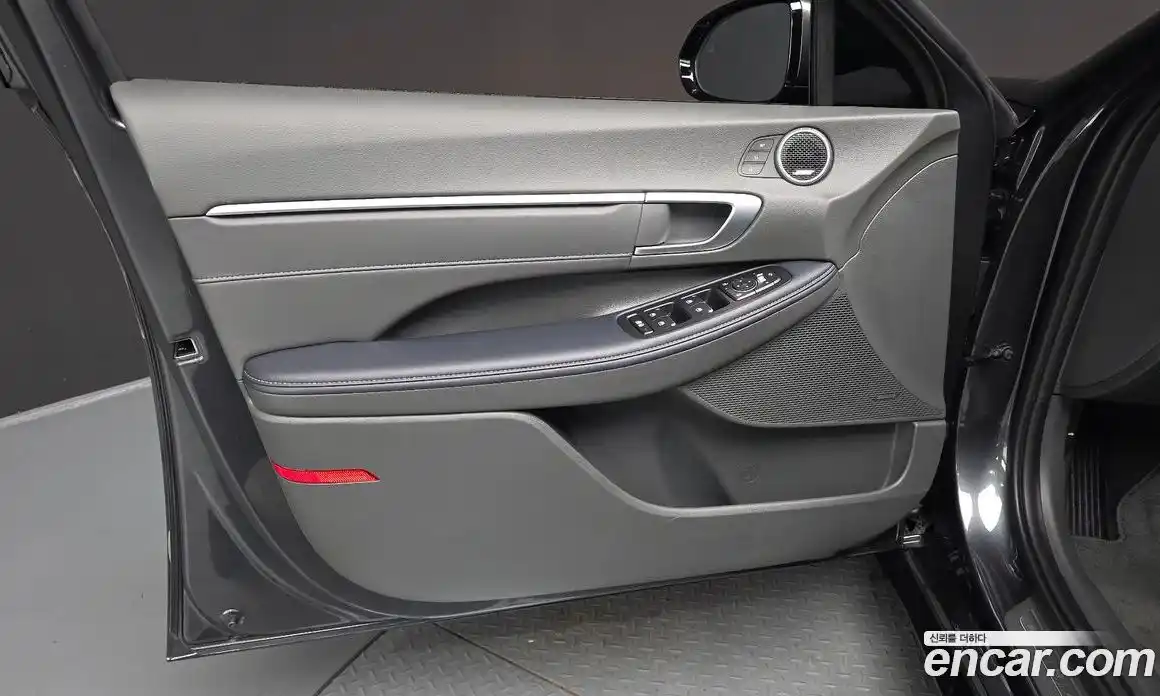 Hyundai Sonata 2024 1.6 гидро, фото 17