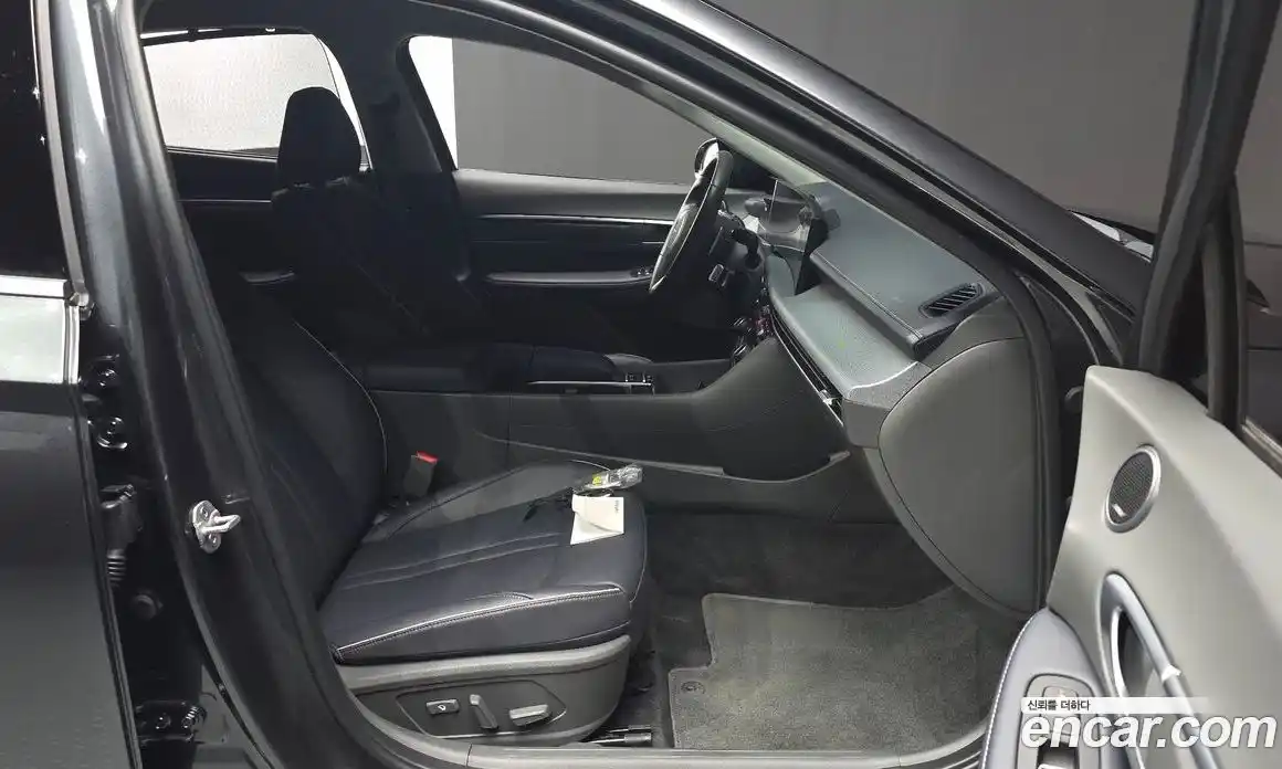Hyundai Sonata 2024 1.6 гидро, фото 19