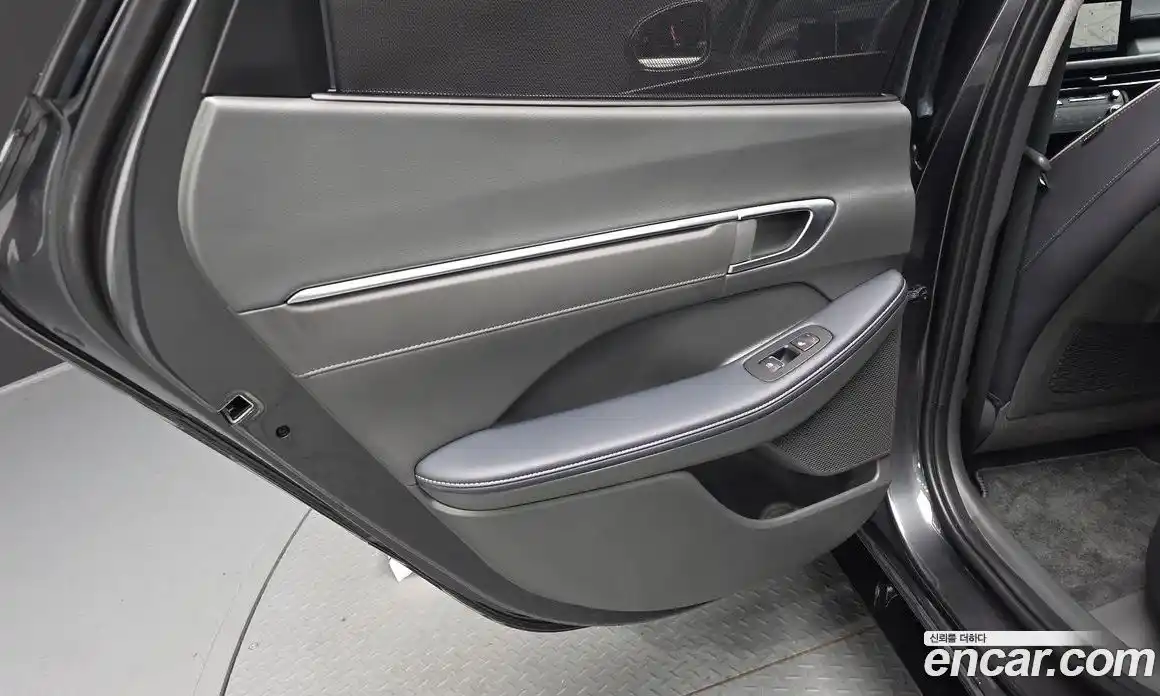 Hyundai Sonata 2024 1.6 гидро, фото 23