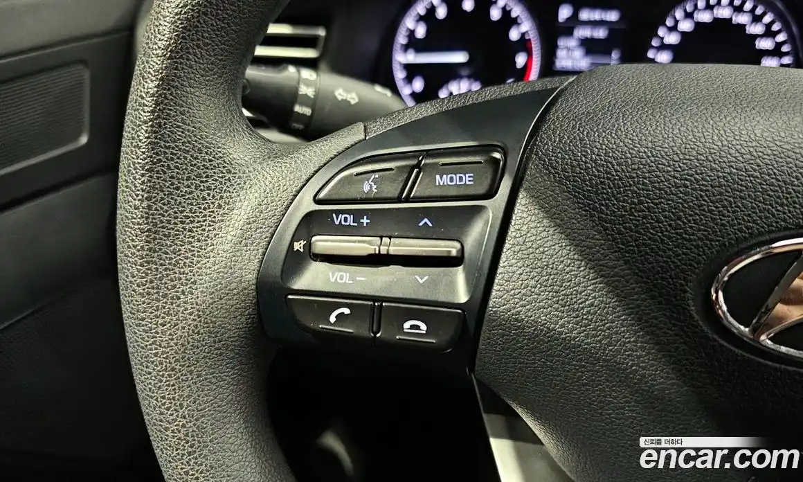 Hyundai Avante 2018 1.6 гидро, фото 16