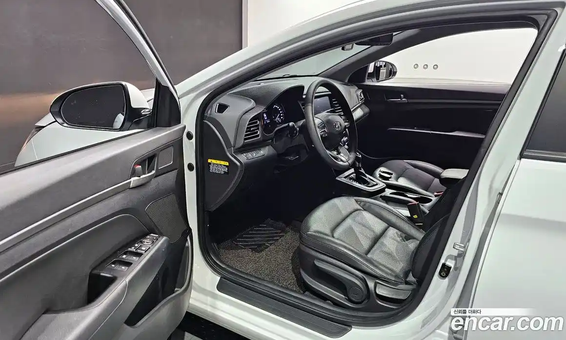 Hyundai Avante 2018 1.6 гидро, фото 10