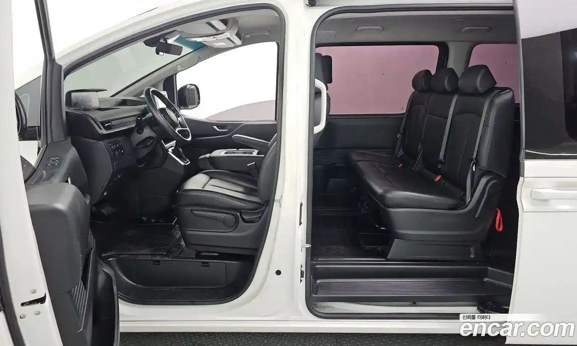 Hyundai Staria 2024 2.2 гидро, фото 24