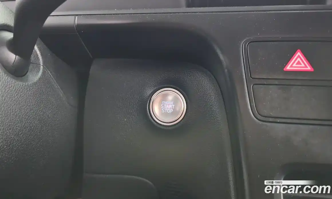 Hyundai Staria 2024 2.2 гидро, фото 30