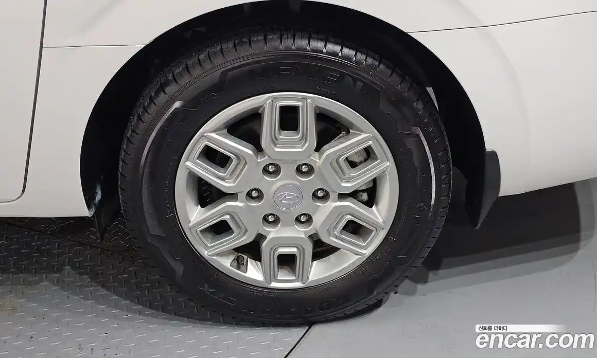 Hyundai Staria 2024 2.2 гидро, фото 7