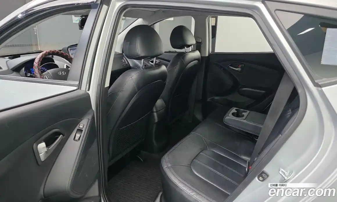 Hyundai Tucson 2010 2.0 гидро, фото 11