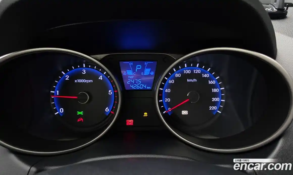 Hyundai Tucson 2010 2.0 гидро, фото 8