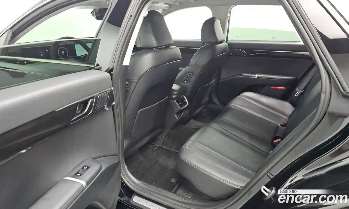 Hyundai Grandeur 2023 1.6 гидро, фото 11