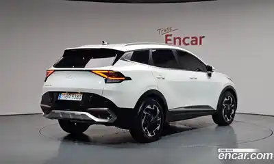 Kia Sportage, 2023, 9 756 км