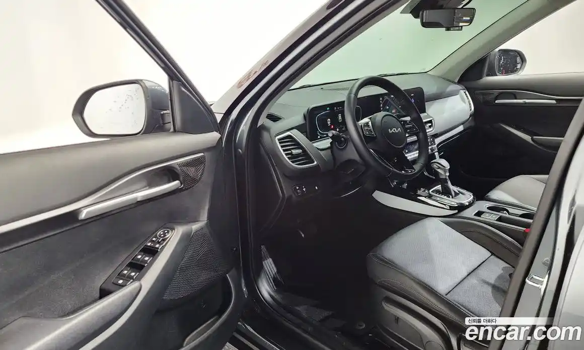 Kia Seltos 2023 1.6 автомат (гидро), фото 12