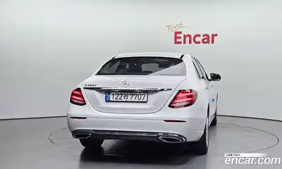 Mercedes-Benz E-Class 2017 1.9 гидро, миниатюра 4