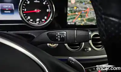 Mercedes-Benz E-Class 2017 1.9 гидро, миниатюра 9