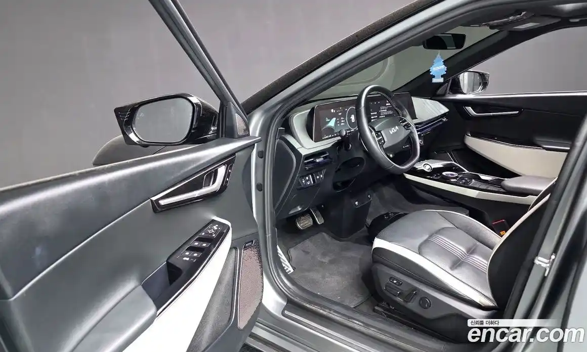 Kia EV6 2023 0.1 автомат (гидро), фото 13